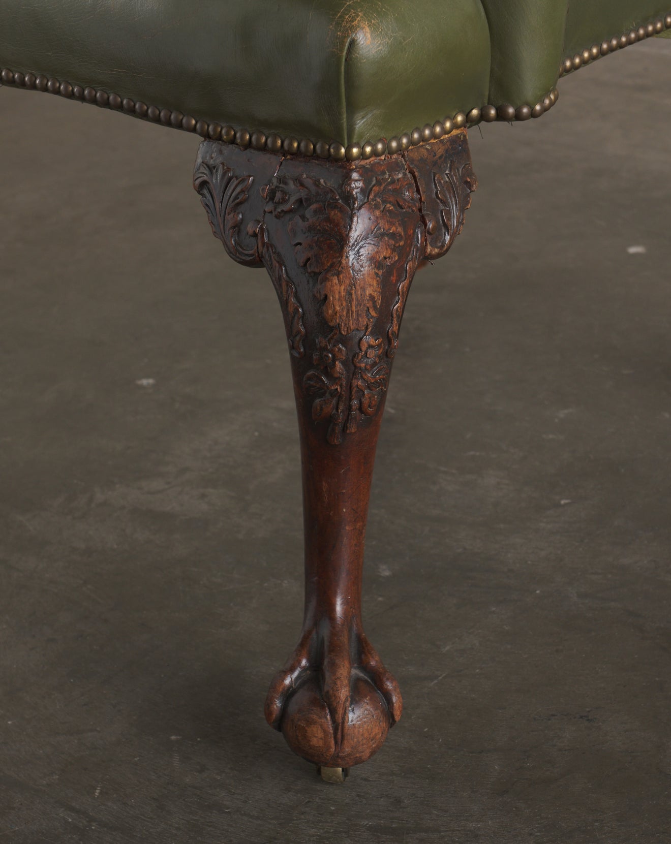 GEORGE III ARMCHAIR, ENGLAND, 19TH CENTURY
