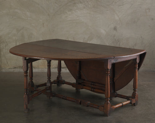 GEORGIAN DROP-LEAF GATE-LEG OVAL DINING TABLE