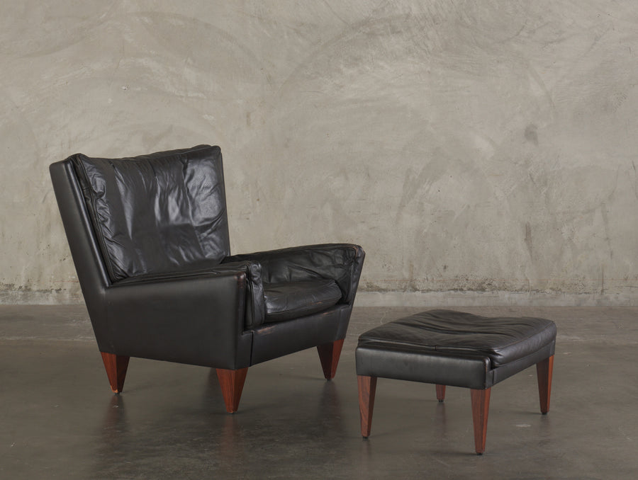 ILLUM WIKKELSO (1919-1999) PYRAMID LOUNGE CHAIR, MODEL V11 AND OTTOMAN