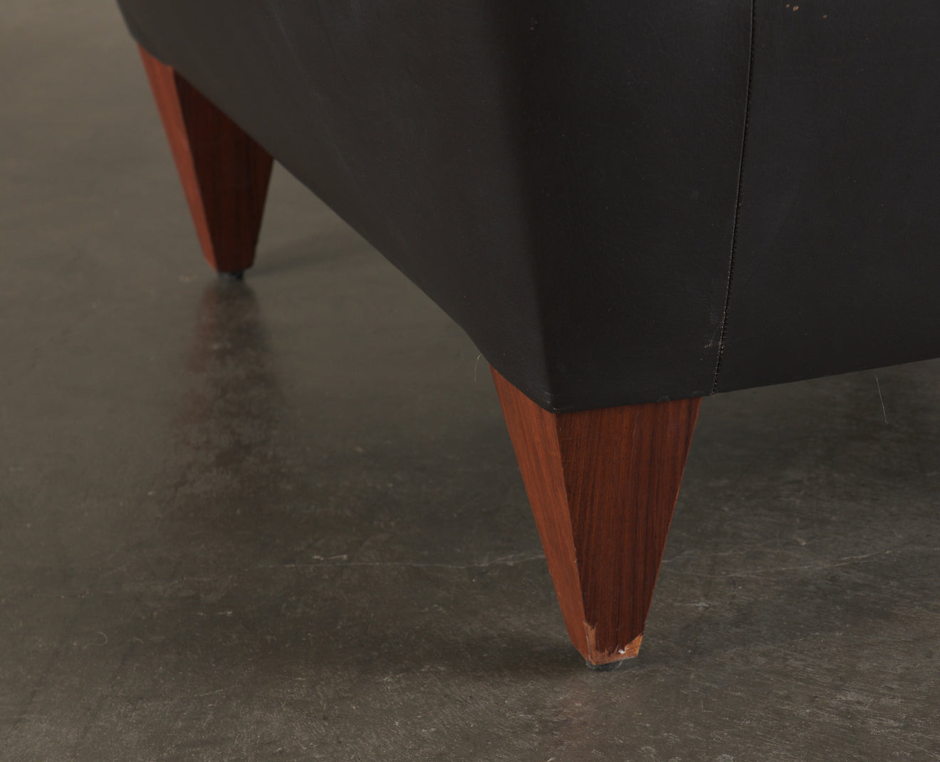 ILLUM WIKKELSO (1919-1999) PYRAMID LOUNGE CHAIR, MODEL V11 AND OTTOMAN