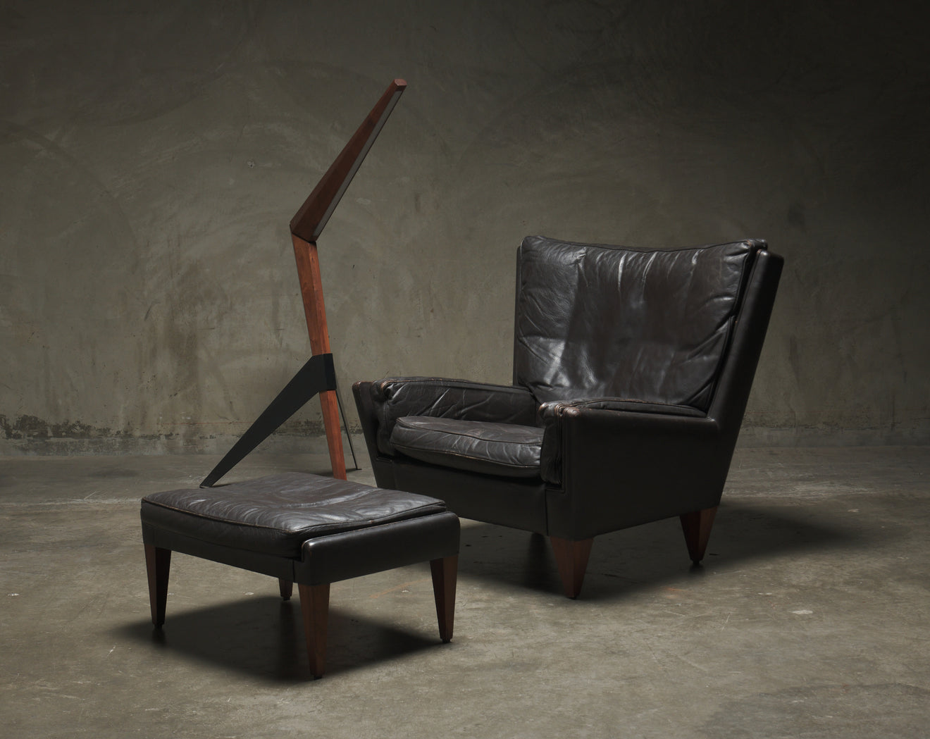 ILLUM WIKKELSO (1919-1999) PYRAMID LOUNGE CHAIR, MODEL V11 AND OTTOMAN