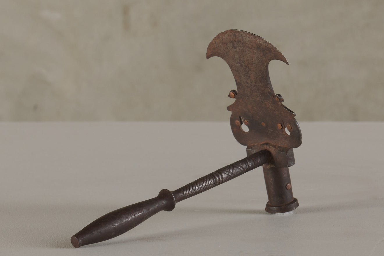 INDO-PERSIAN RARE BETEL NUT AXE / HAMMER, 15th C