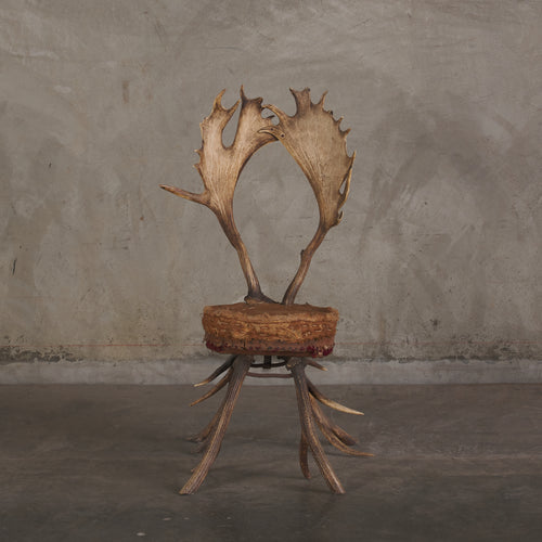 ITALIAN ANTLER CHAIR