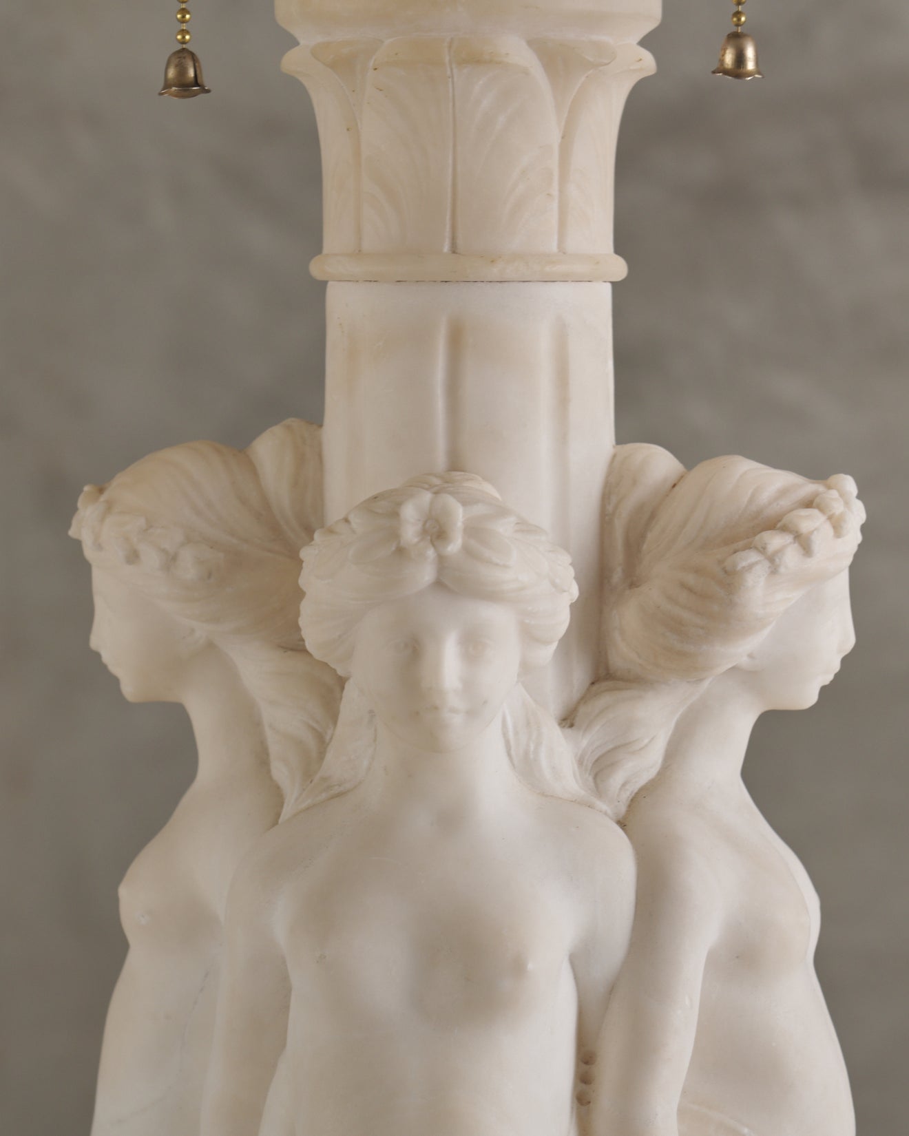 ITALIAN CARVED ALABASTER CLASSICAL REVIVAL PARLOR LAMP, C1910