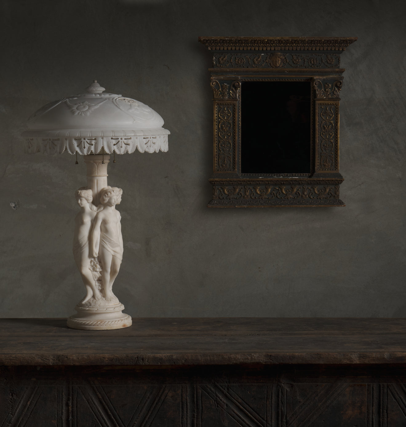 ITALIAN CARVED ALABASTER CLASSICAL REVIVAL PARLOR LAMP, C1910
