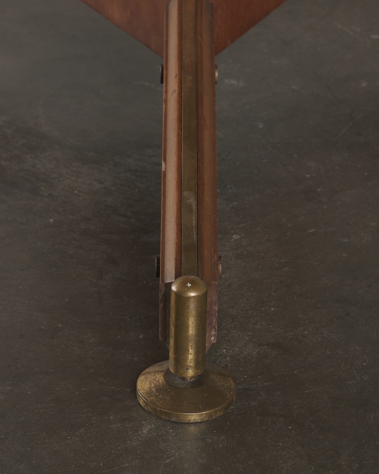 ITALIAN PEDESTAL DINING TABLE, C1950