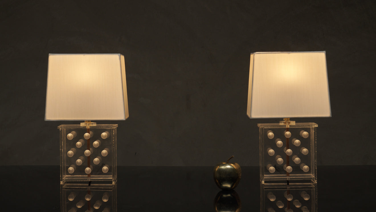 PAIR OF ITALIAN DOT PATTERN PLEXIGLASS TABLE LAMPS