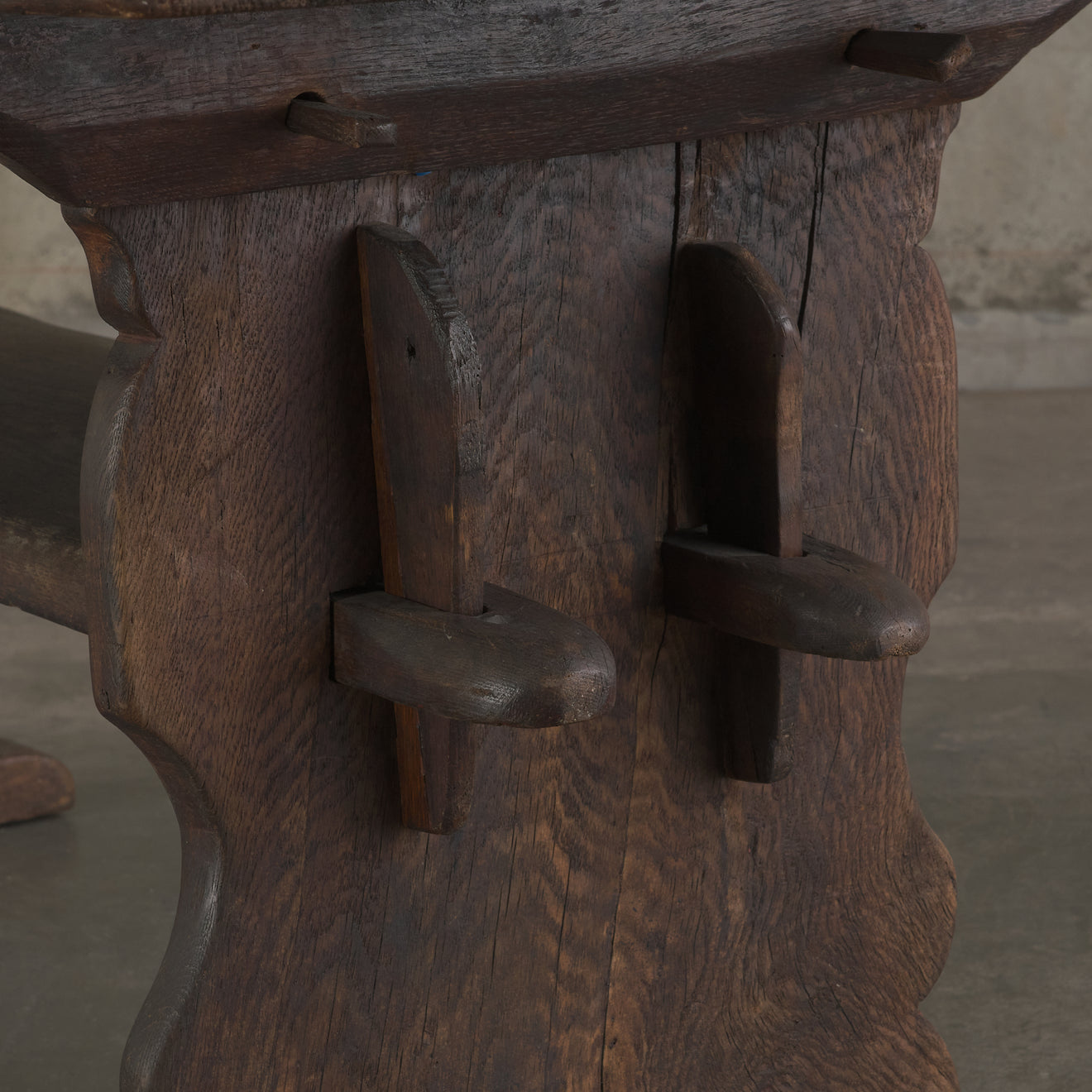 ITALIAN WALNUT CONSOLE TABLE