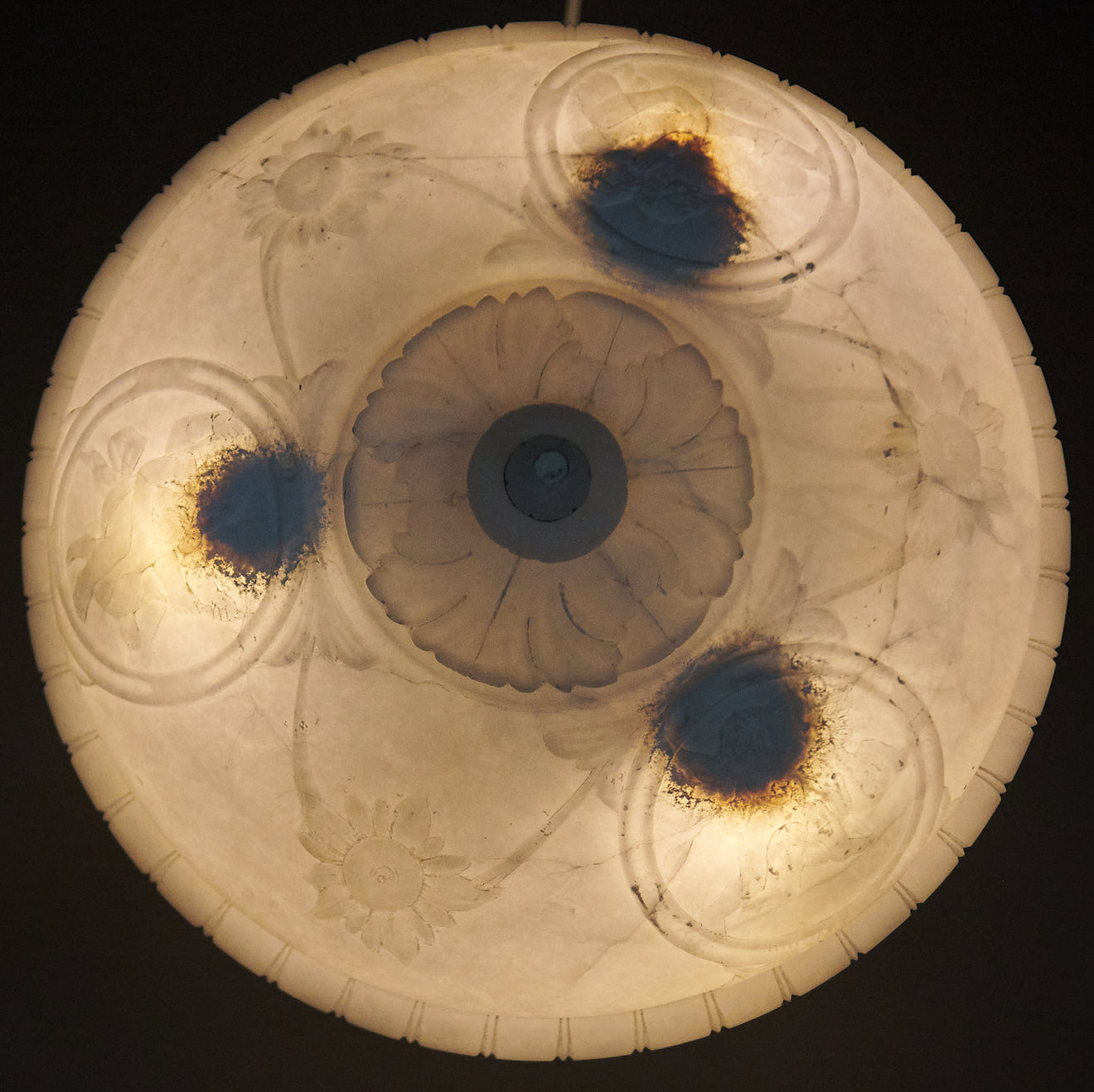 ITALIAN CARVED ALABASTER CLASSICAL REVIVAL PARLOR LAMP, C1910