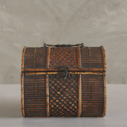 JAPANESE BAMBOO CARRYING BOX, c 1905