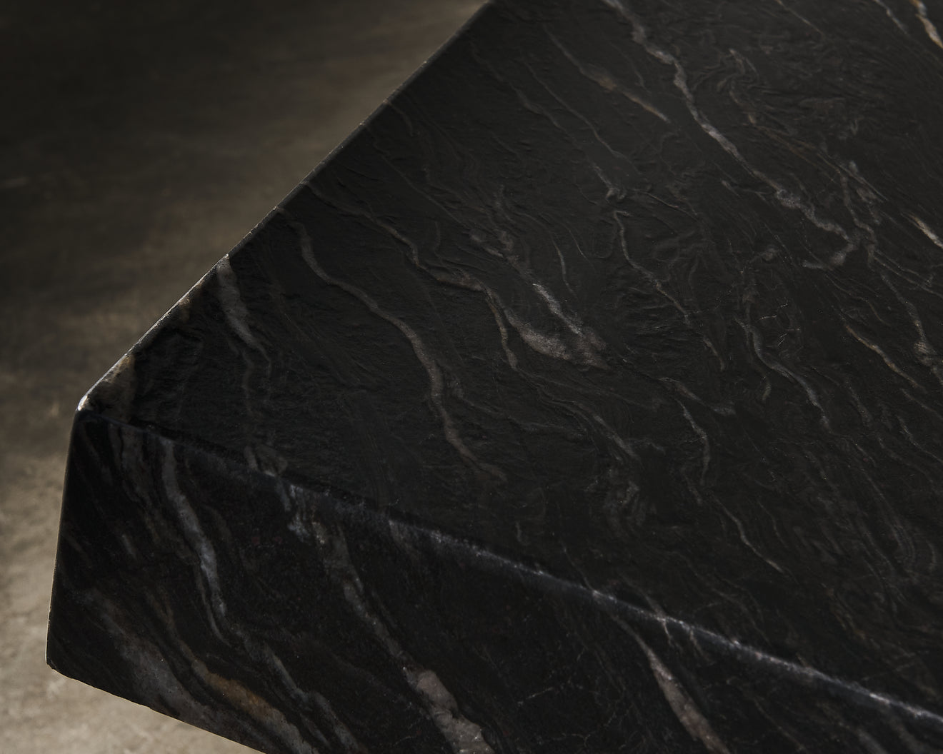 MARBLE LOUNGE CHAIR, 20TH CENTURY