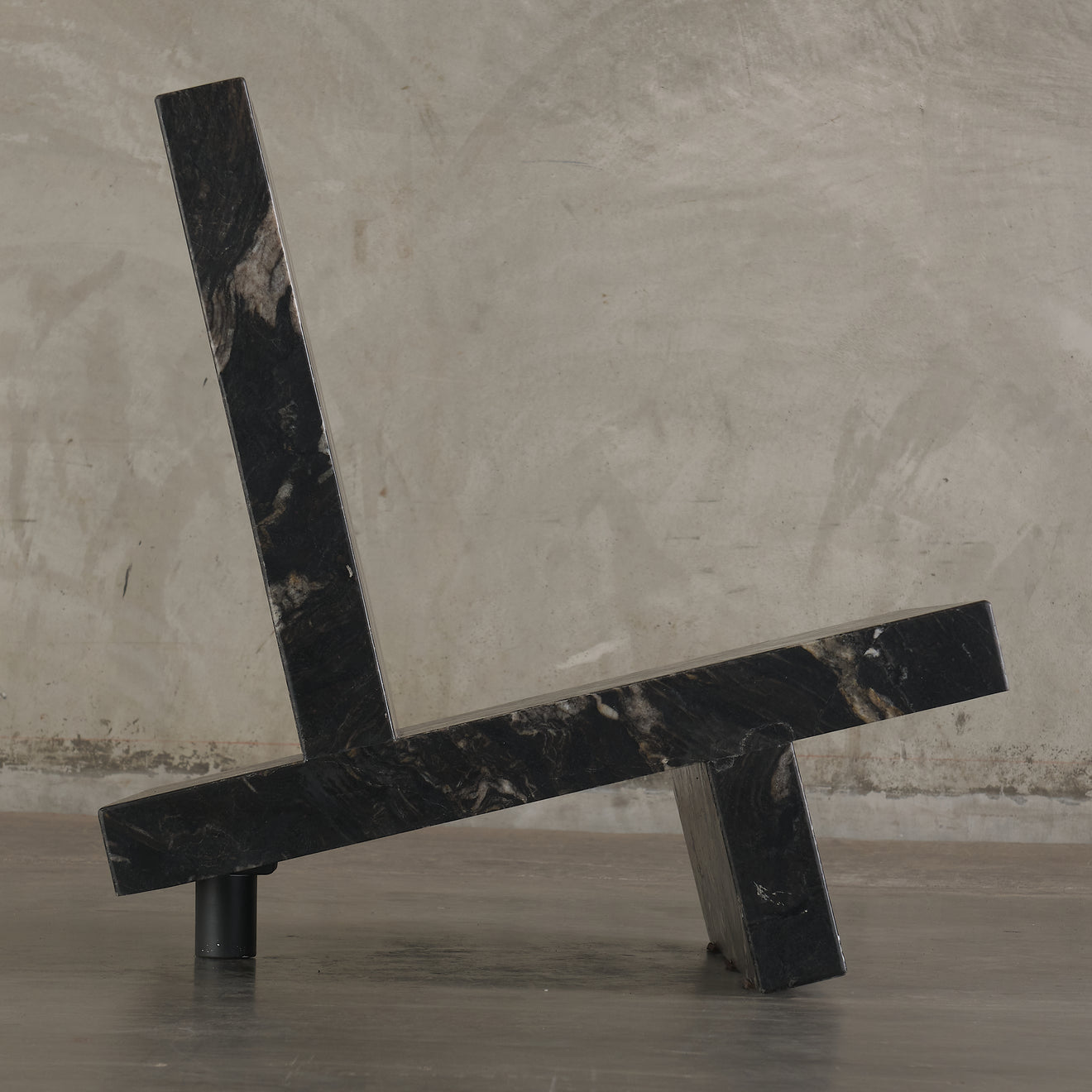 MARBLE LOUNGE CHAIR, 20TH CENTURY