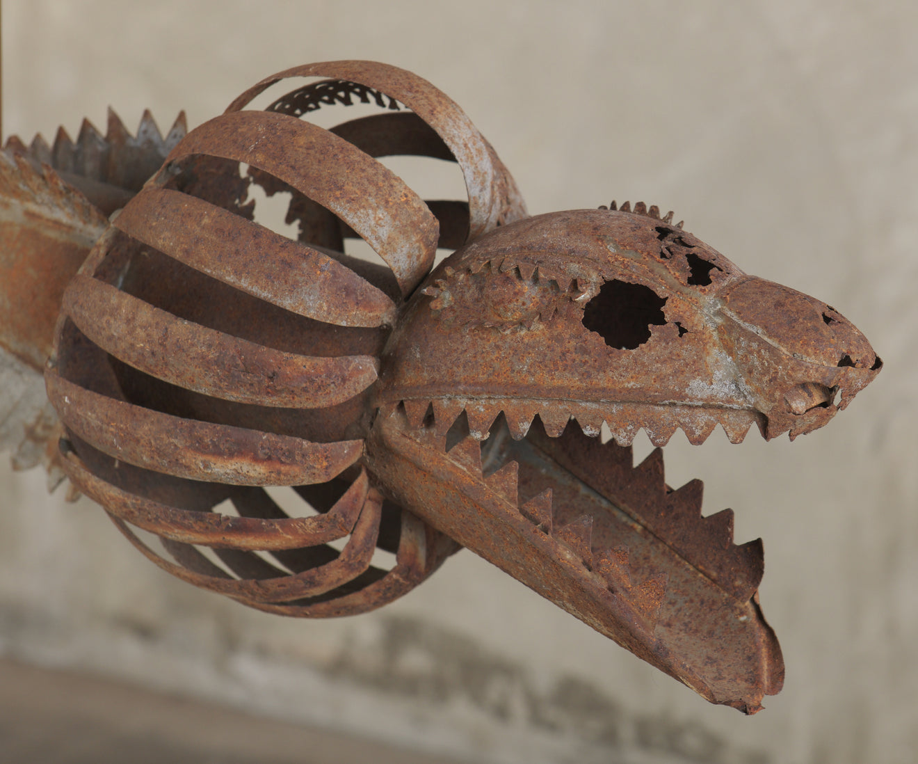 METAL BEAST ON PERIOD LINKS