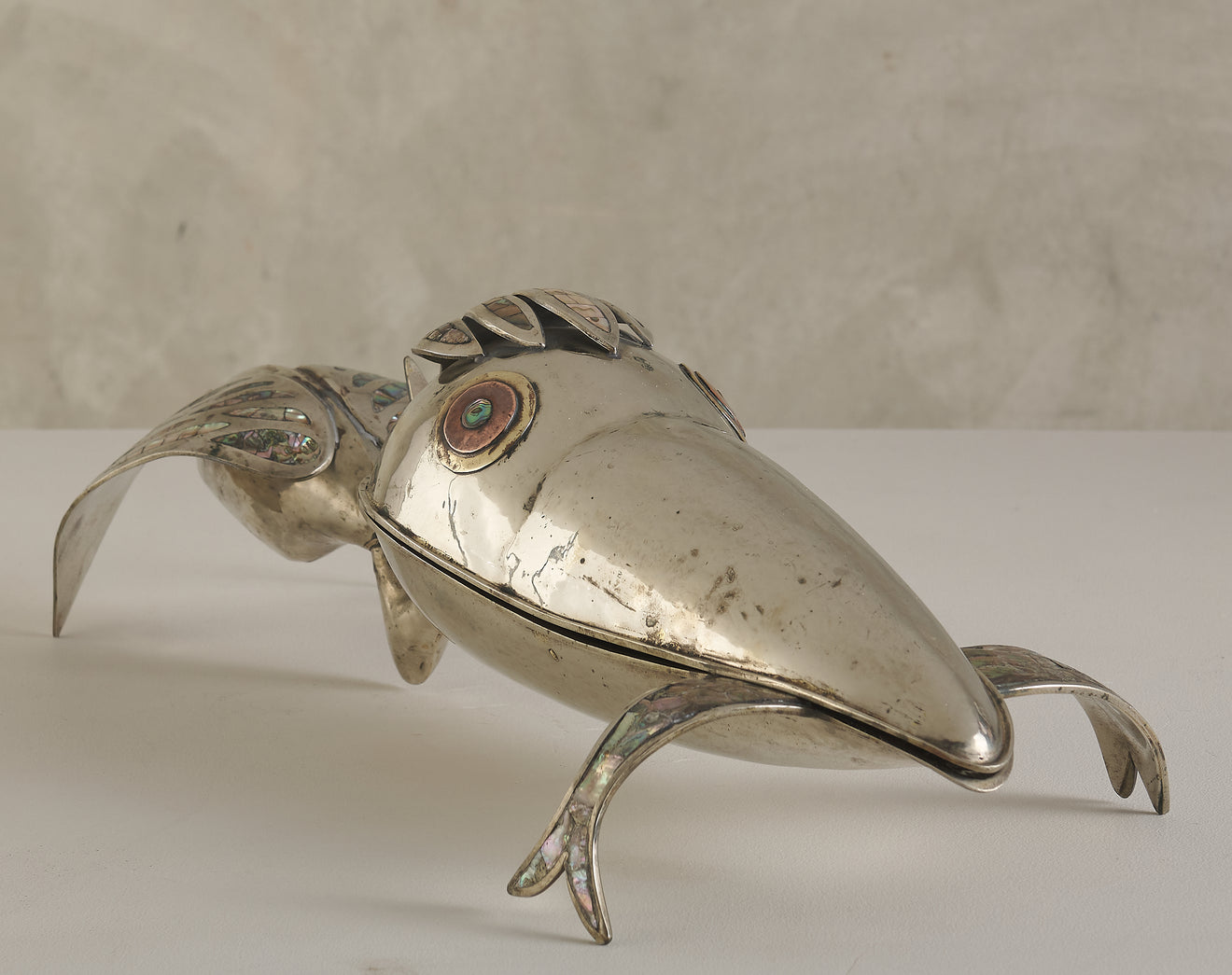 METAL MOTHER OF PERAL PELICAN AND FISH SERVING TRAY, 1950