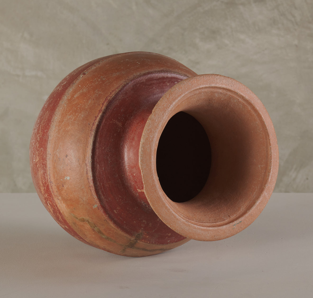 MID CENTURY YUCATÁN TERRA COTTA URN