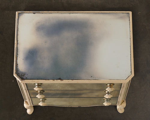 MIRRORED THREE DRAWER DRESSER