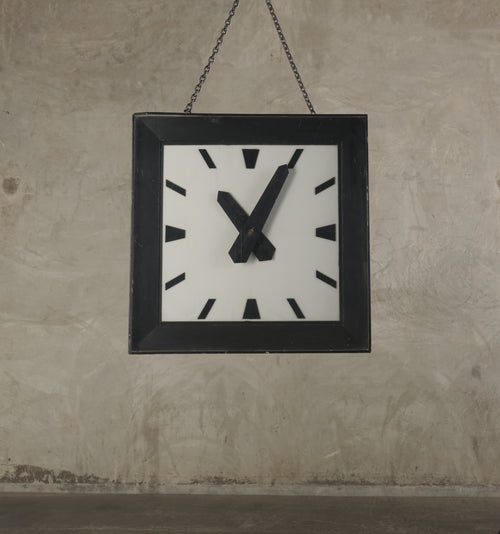 MONUMENTAL TRAIN STATION CLOCK, ESTATE OF DIANE KEETON