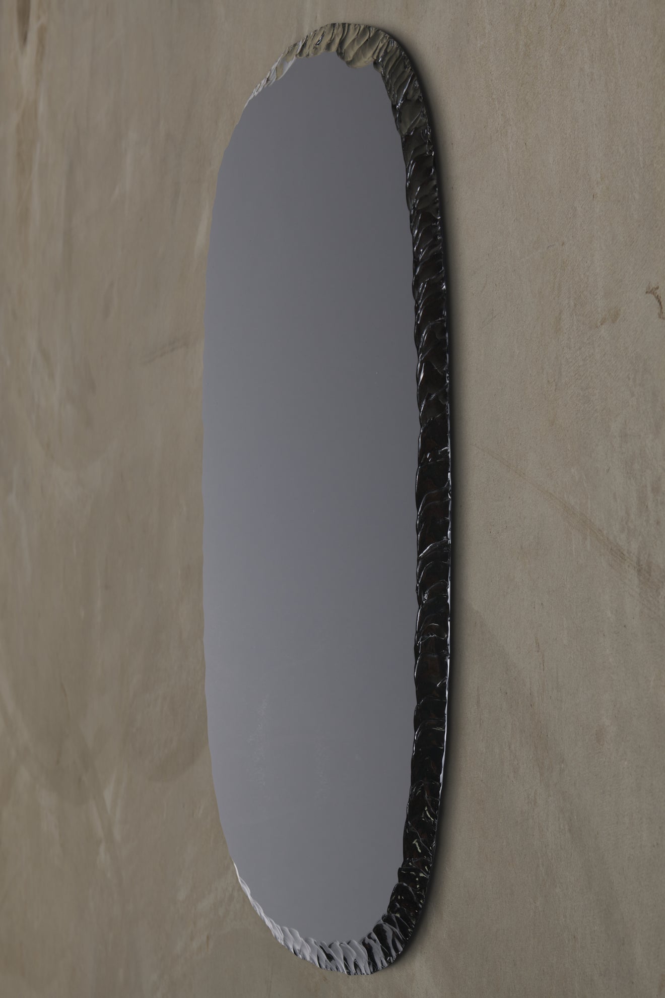 OBSIDIAN DIVINATION MIRROR