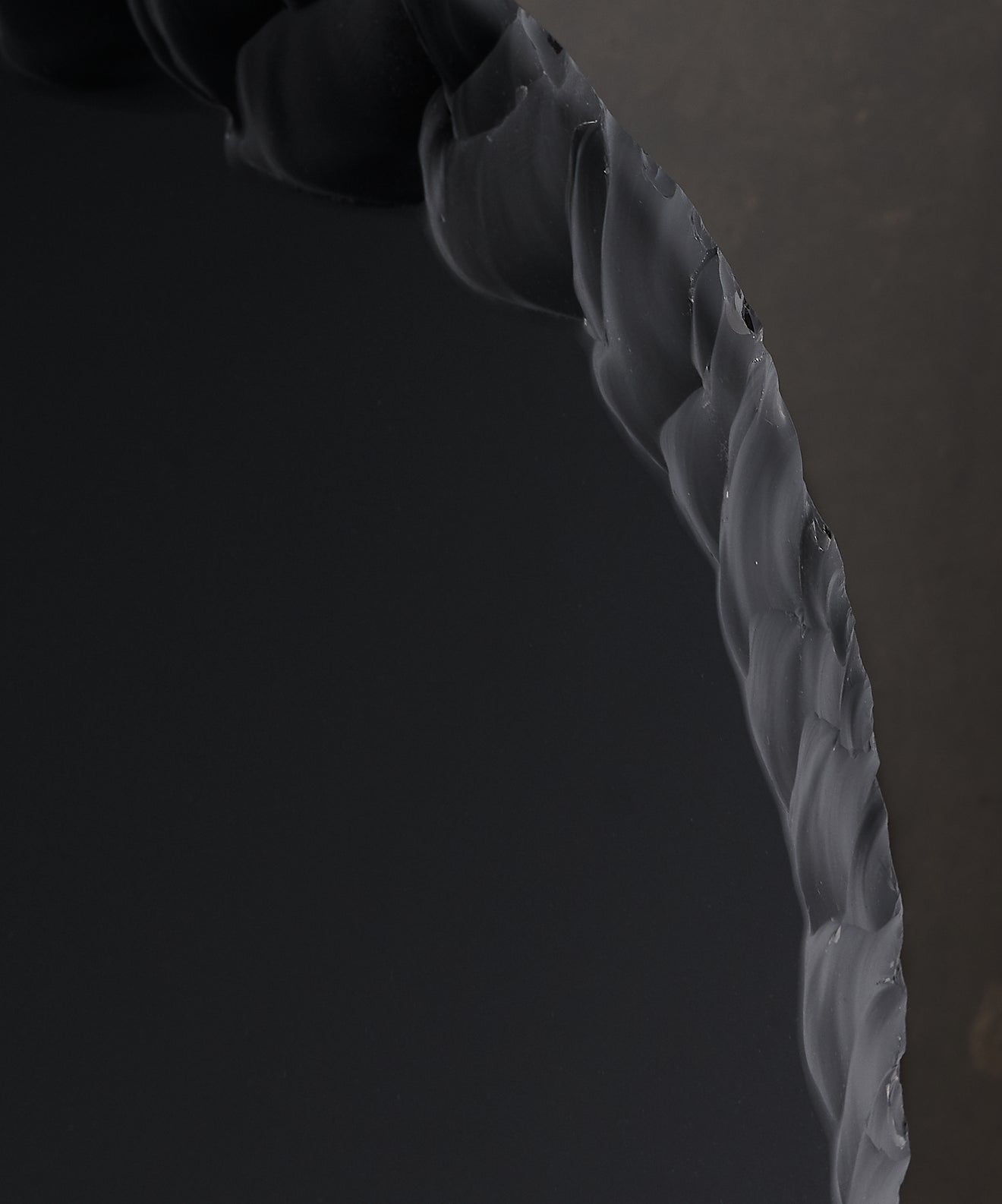 OBSIDIAN DIVINATION MIRROR