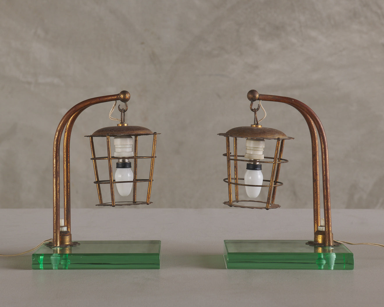 PAIR OF BOUDOIR TABLE LAMPS, ITALY, 1940