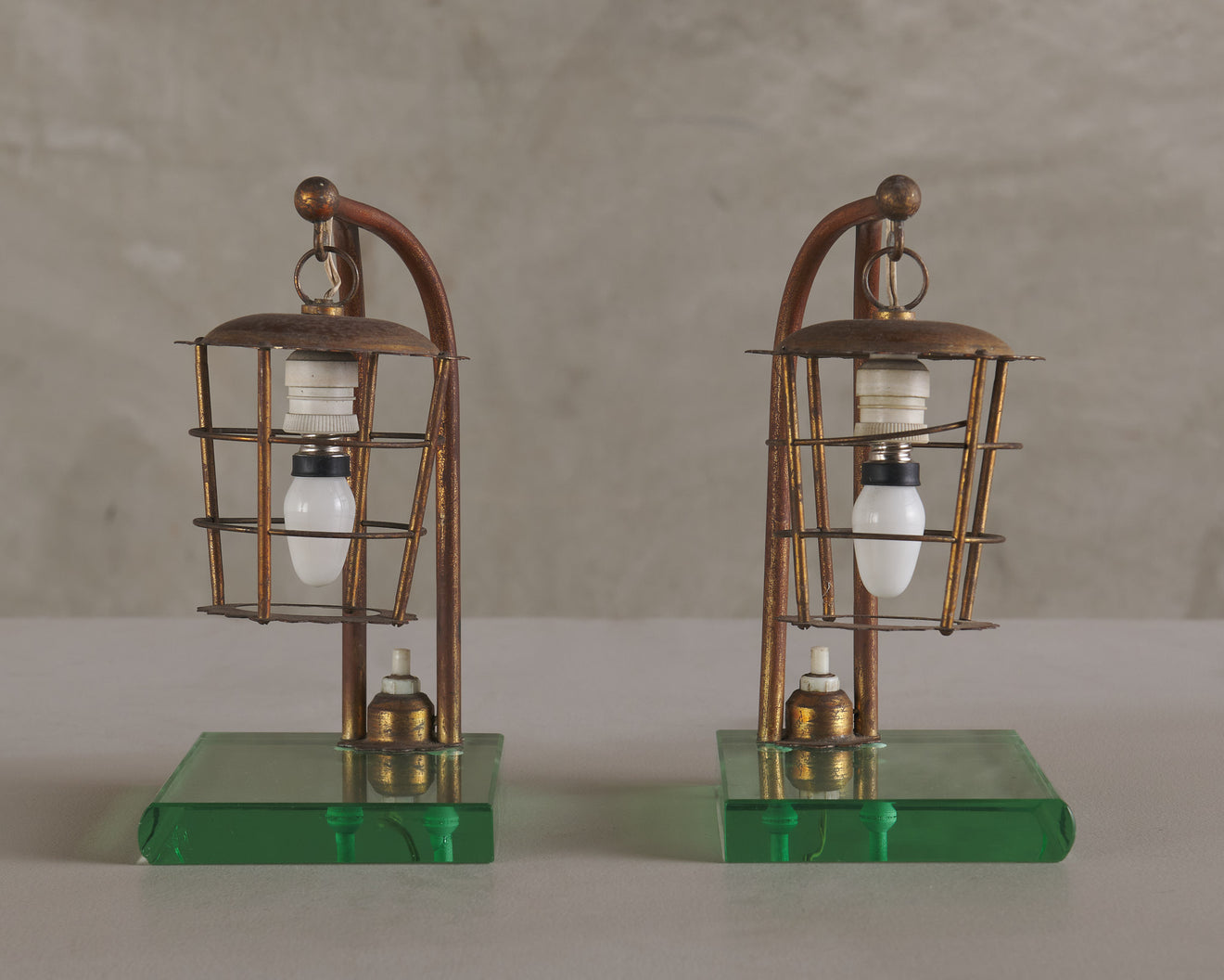 PAIR OF BOUDOIR TABLE LAMPS, ITALY, 1940