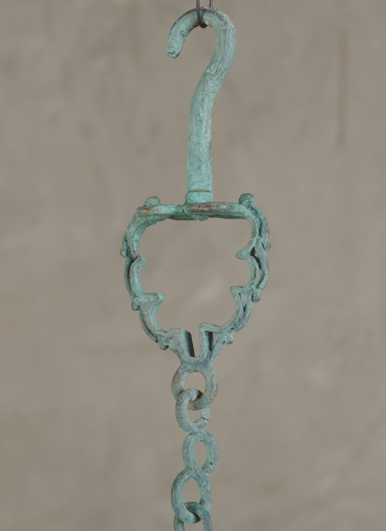 PAIR OF INDIAN BRONZE OIL LAMPS, c1900