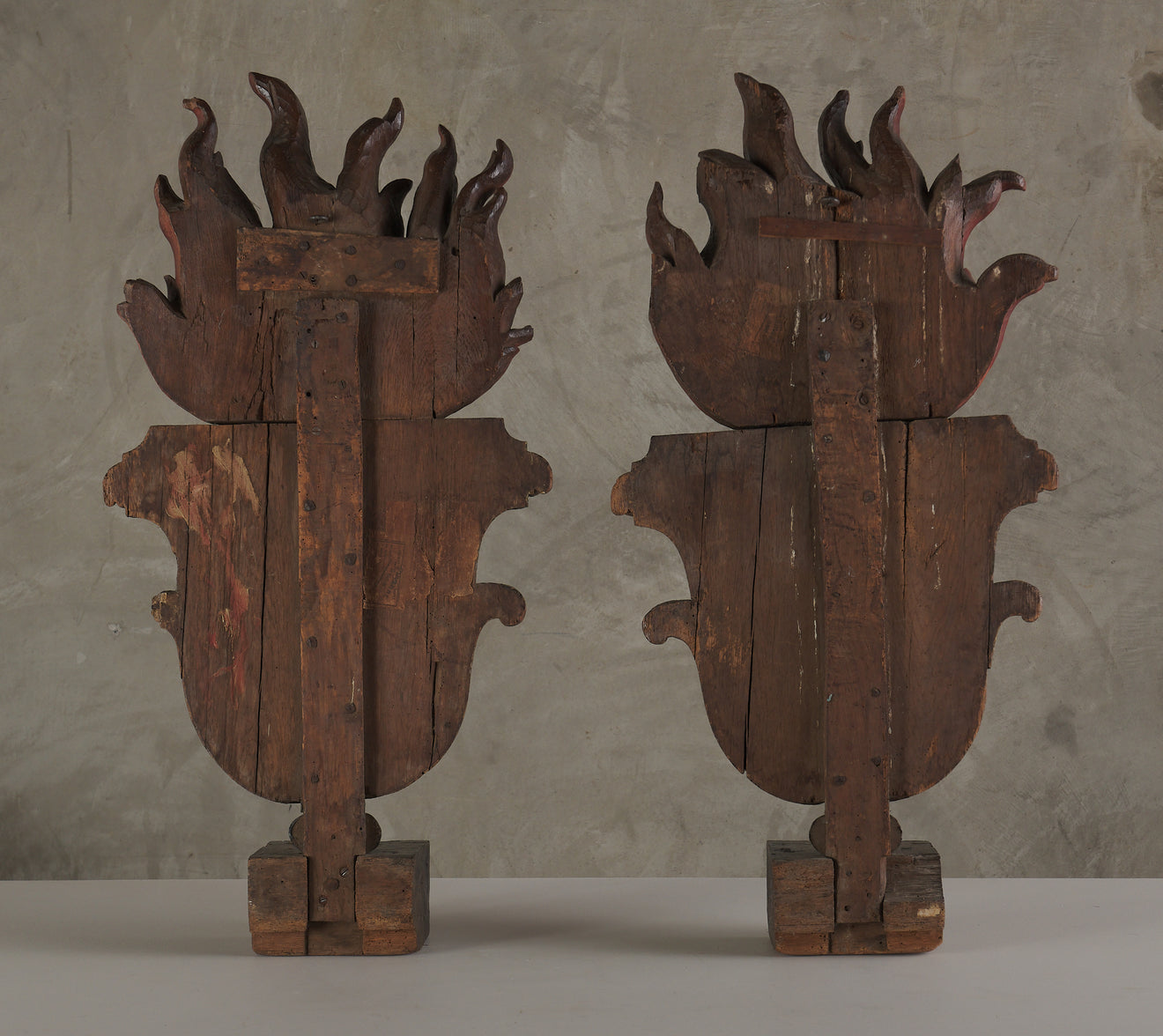 PAIR OF CARVED CLASSICAL ARCHITECTURAL ELEMENTS, ITALIAN, 18TH C