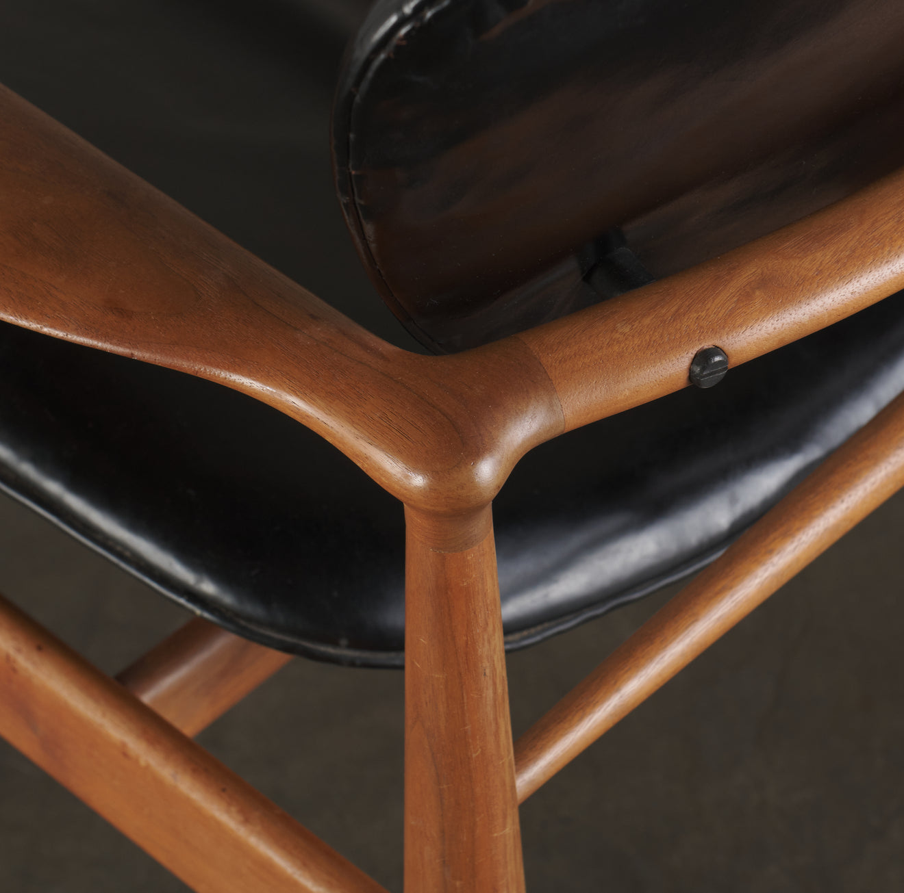 PAIR OF FINN JUHL ARMCHAIRS, MODEL 400 1/2, DENMARK, C1948
