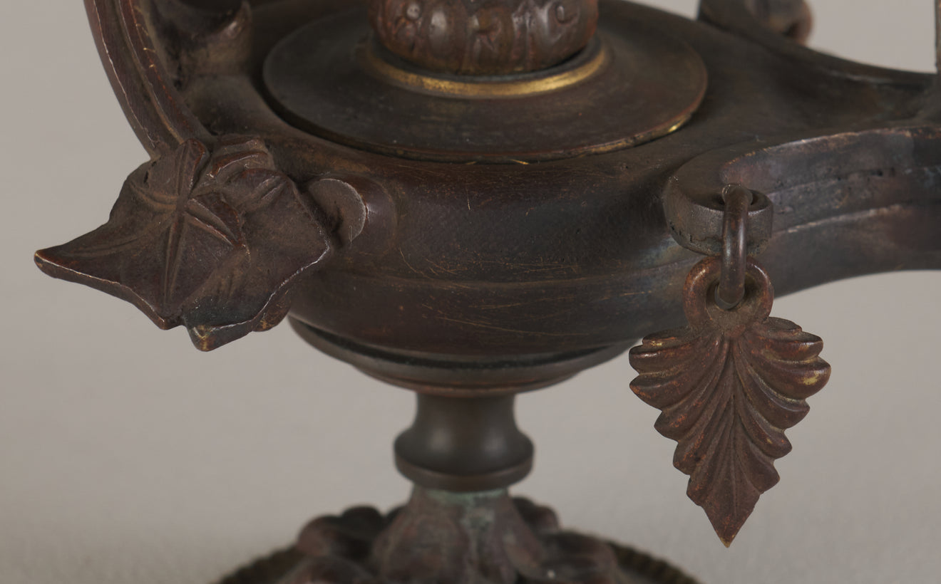 PAIR OF TABLE CANDLEHOLDERS IN THE SHAPE OF ROMAN OIL LAMPS WITH OPALINE BACCART (ATTRIB) CRYSTAL, FRENCH