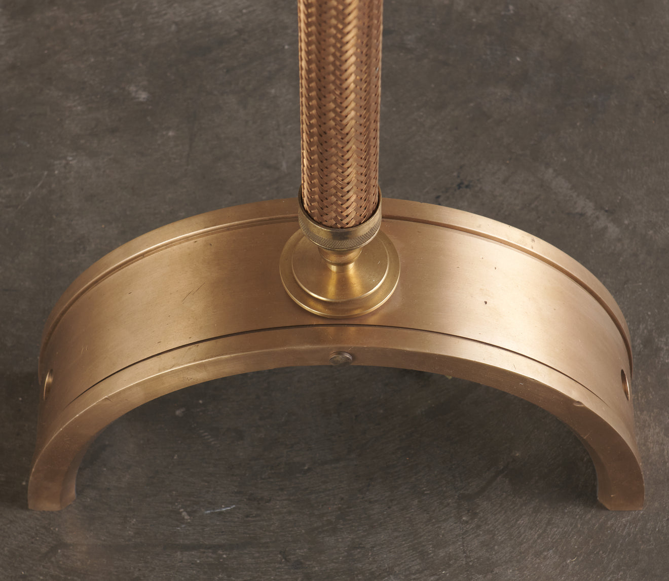 PAIR OF SNAKESKIN STANDING LAMPS BY GIANNI VALLINO