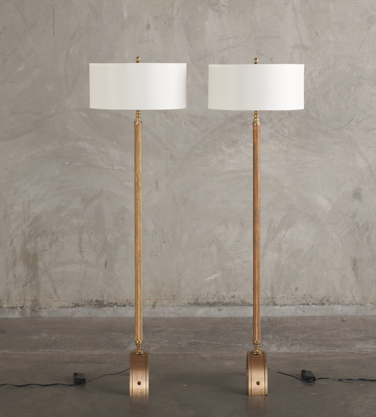 PAIR OF SNAKESKIN STANDING LAMPS BY GIANNI VALLINO