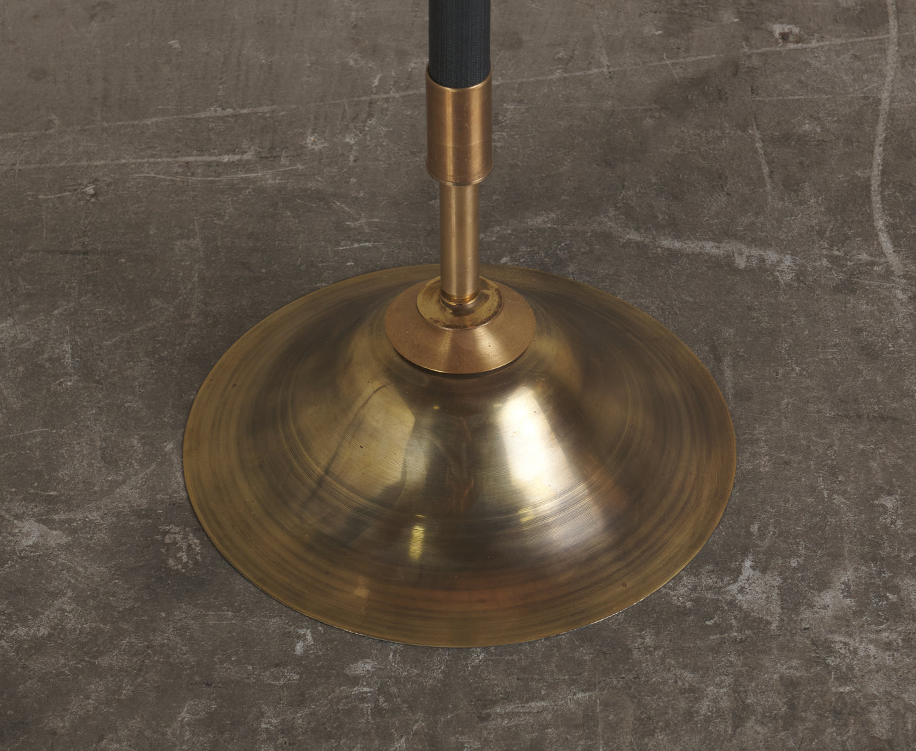 PAIR OF 'SEDENTARY MOVEMENT' FLOOR LAMPS BY GIANNI VALLINO