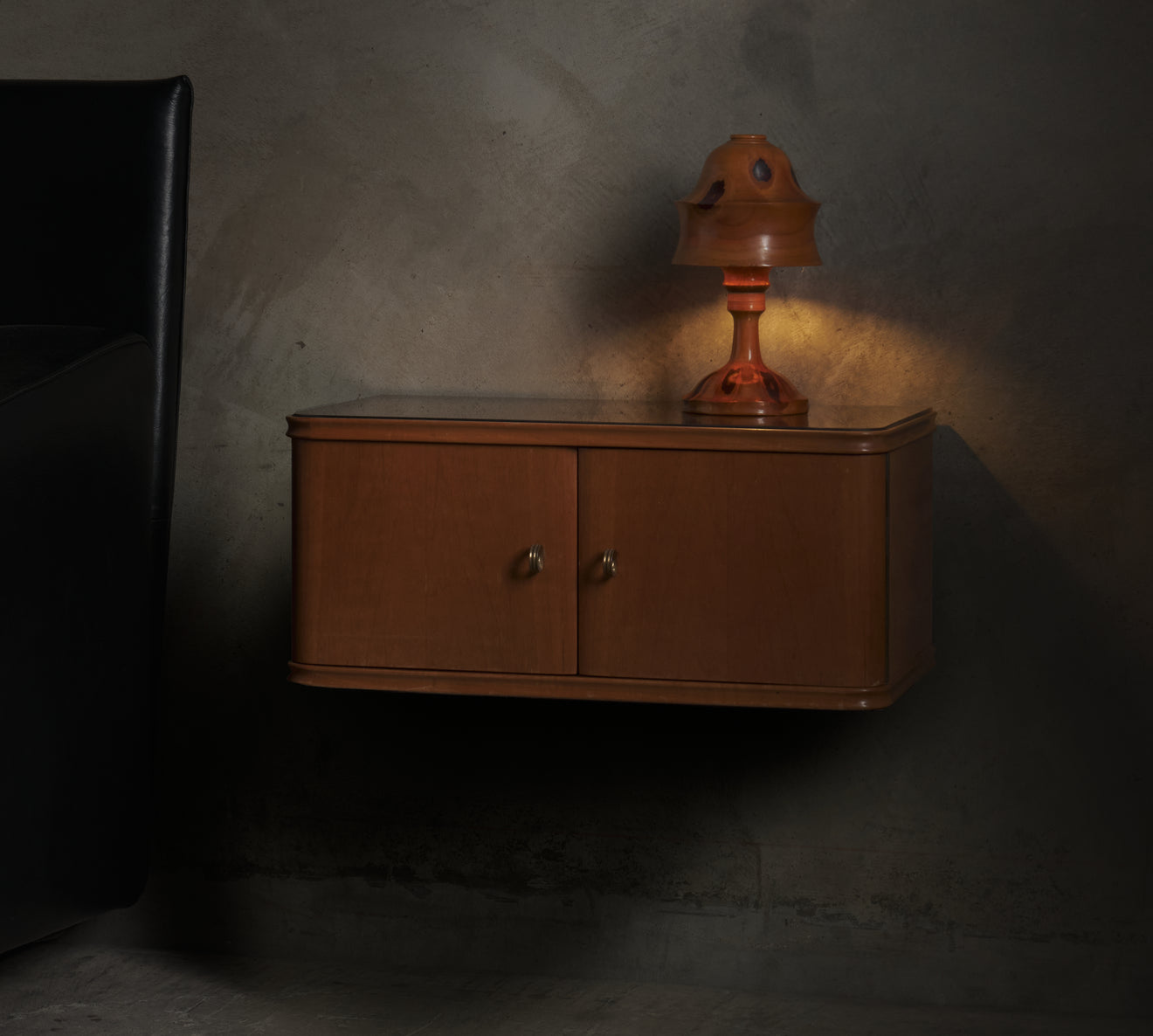 PAIR OF ITALIAN WALL MOUNTED NIGHT STANDS, c1950