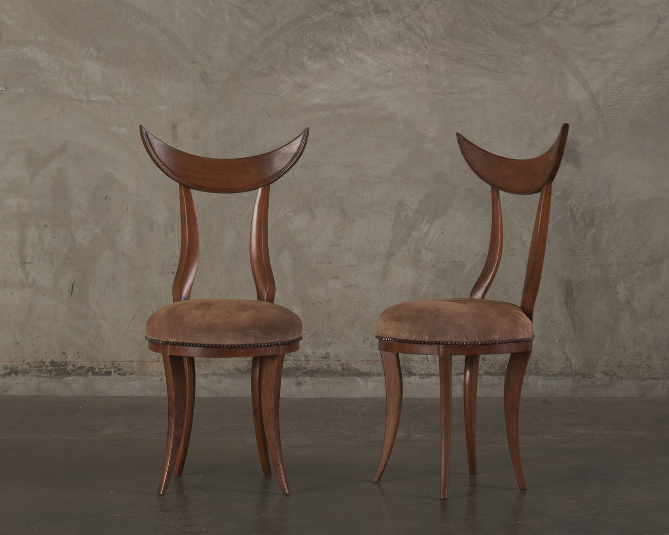 PAIR OF WALNUT SIDE CHAIRS, LATE 19TH C