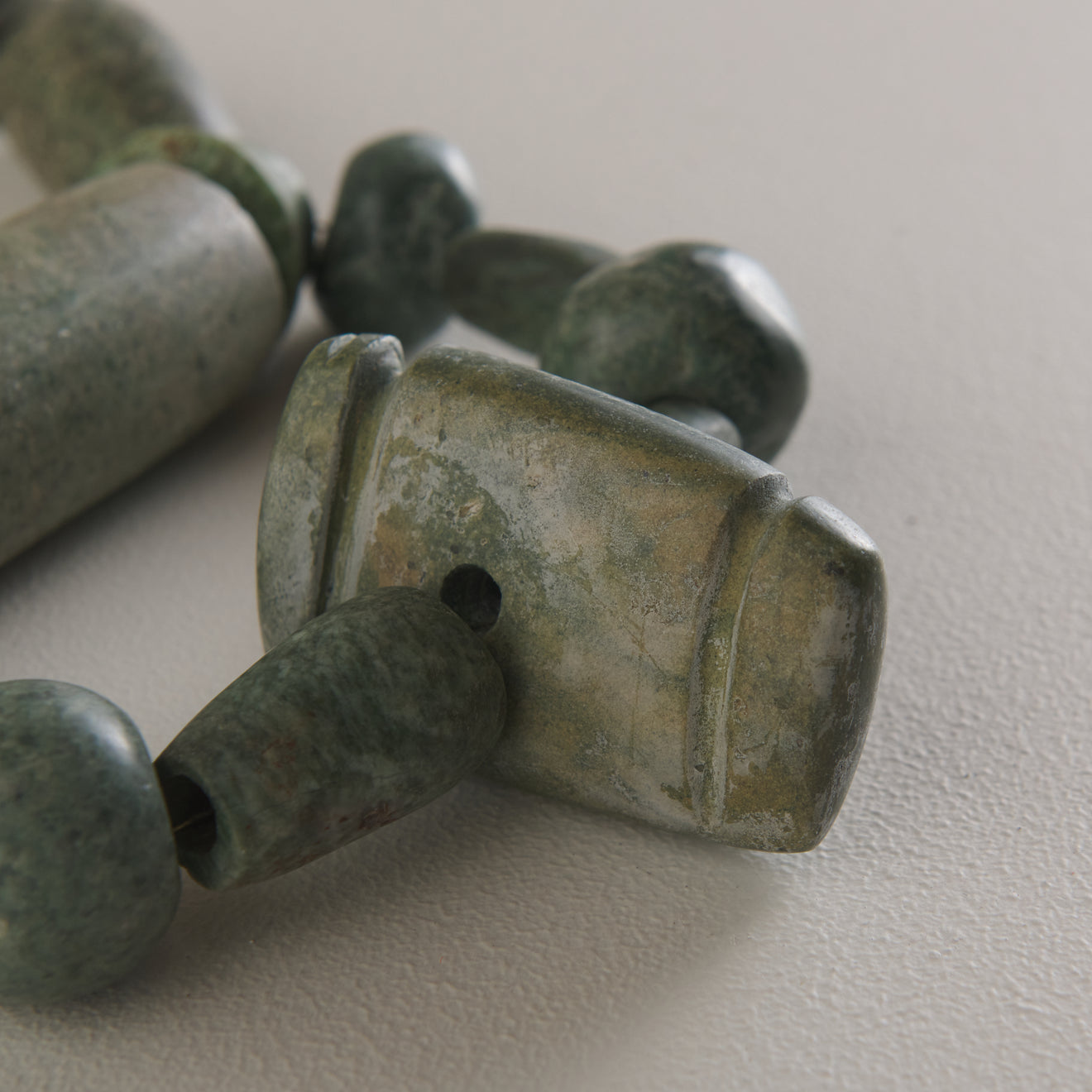 ANCIENT GREENSTONE BEADED NECKLACE, MEZCALA CULTURE, C 600-100 BCE