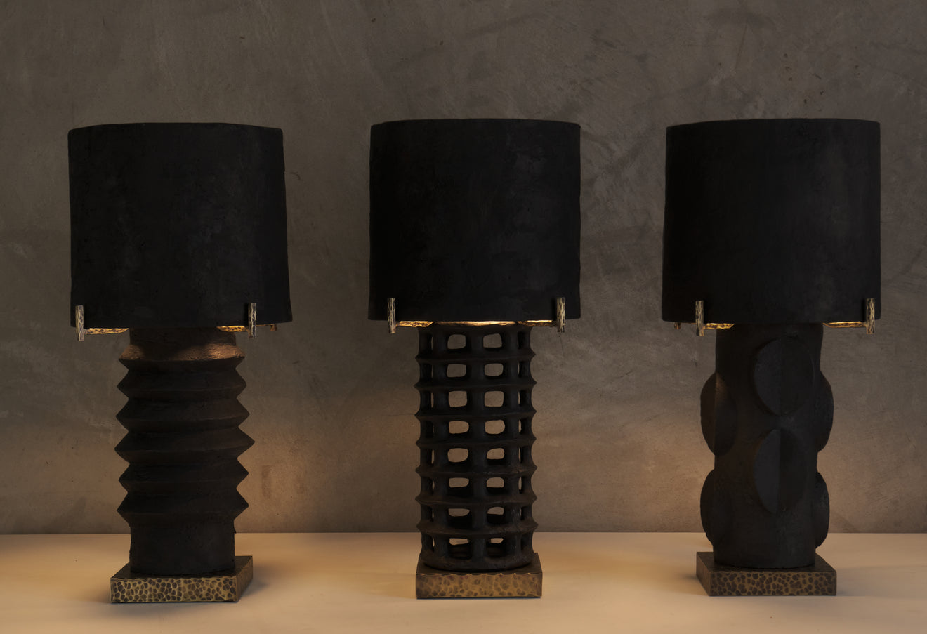 BCW BLACK PRIMAL TABLE LAMP