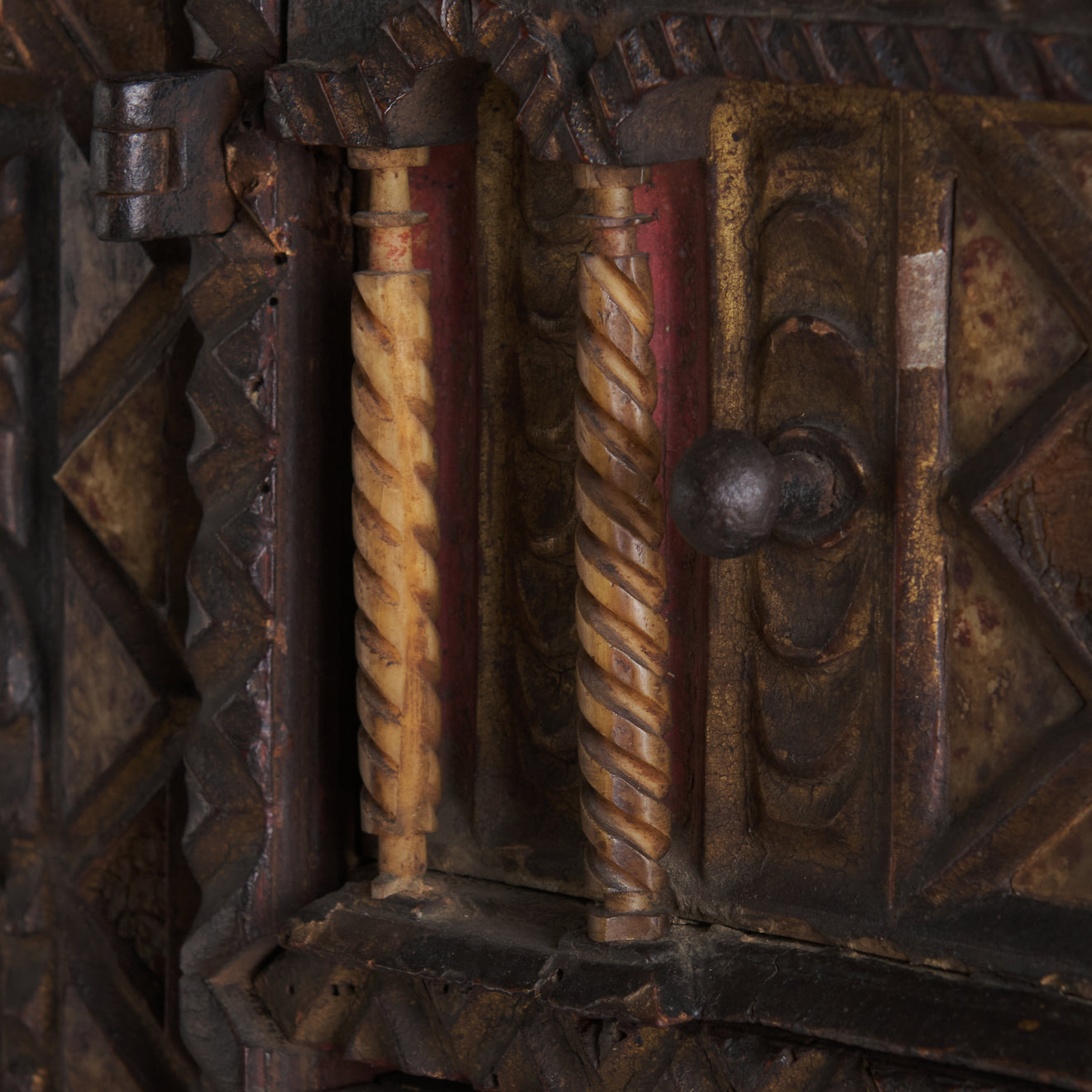 SPANISH COLONIAL TABLE TOP VARGUENO, 19TH C