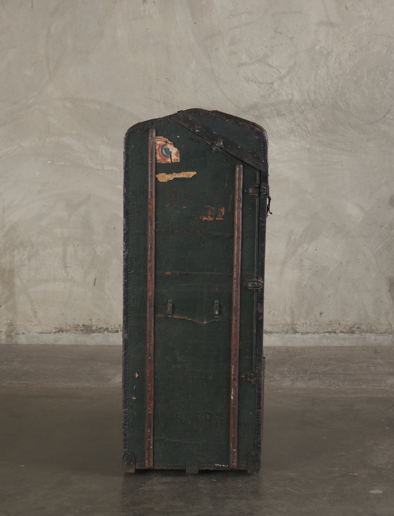 STEAMER WARDROBE TRUNK, C 1910