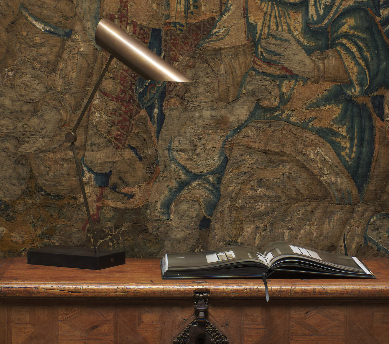 TABLE LAMP BY ALBERTO PALACIOS
