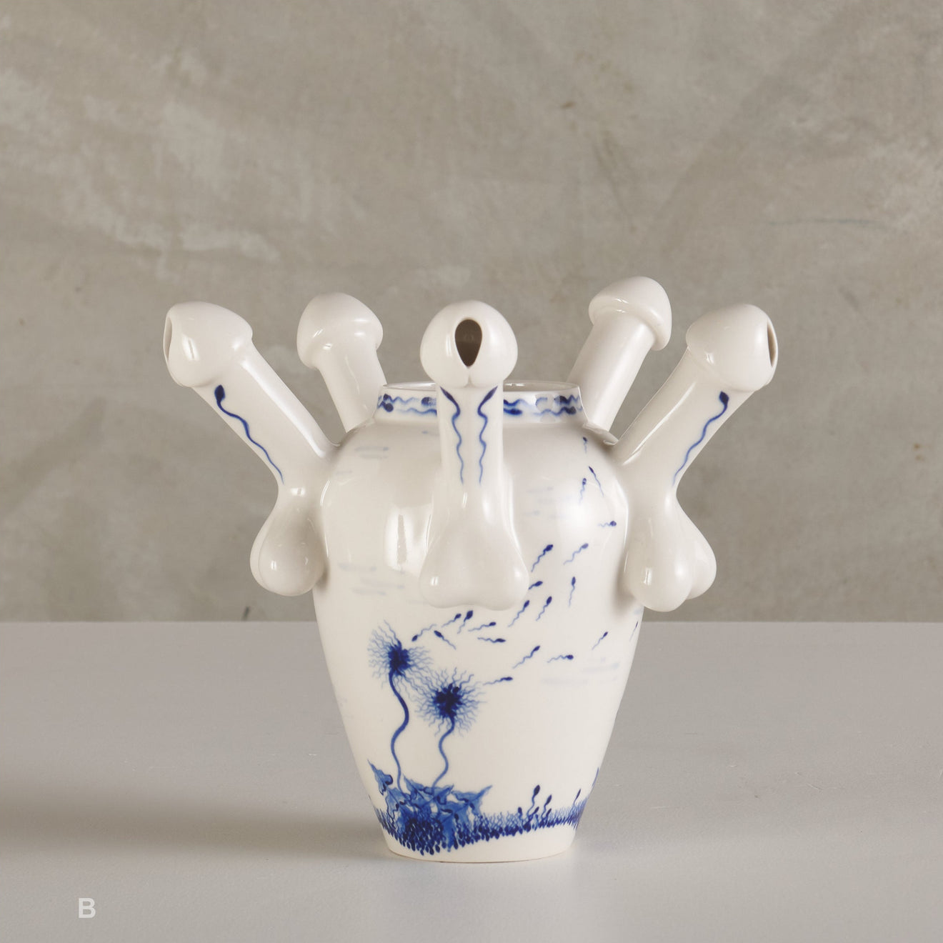 TULIPIERE VASE BY KEVIN QUALE