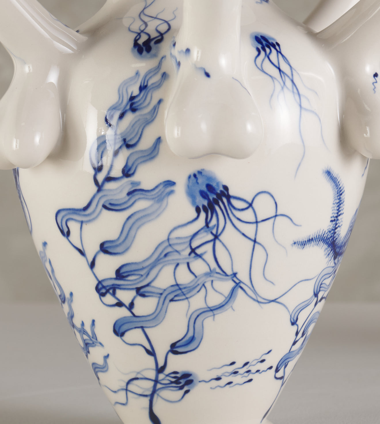 TULIPIERE VASE BY KEVIN QUALE