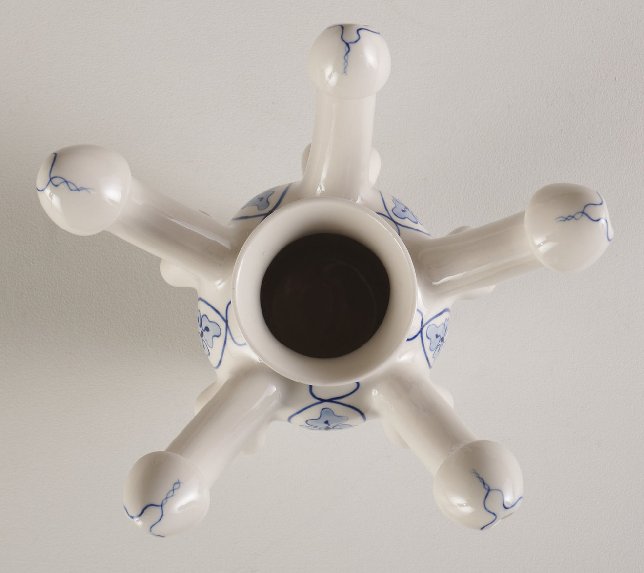 TULIPIERE VASE BY KEVIN QUALE