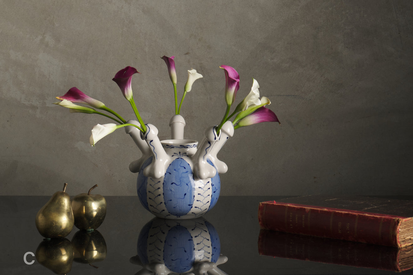 TULIPIERE VASE BY KEVIN QUALE
