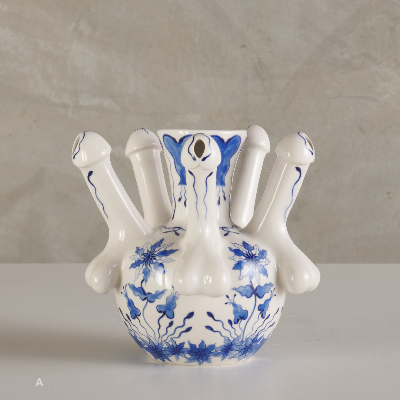 TULIPIERE VASE BY KEVIN QUALE