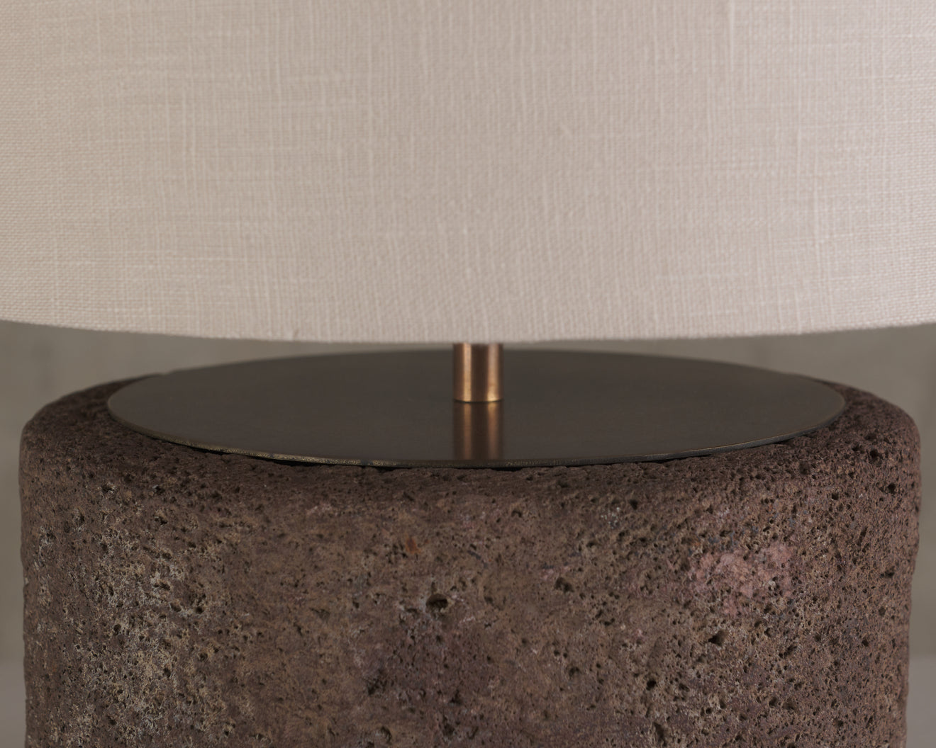 VOLCANIC STONE TABLE LAMP, 20TH C