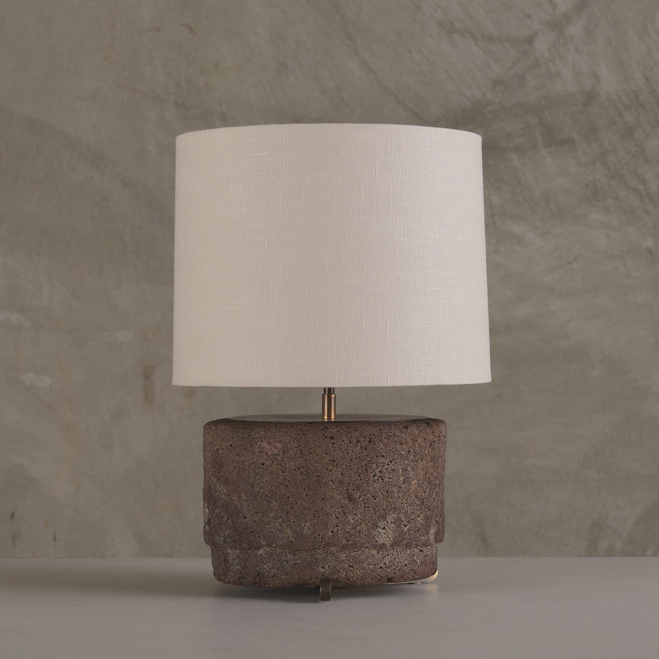 VOLCANIC STONE TABLE LAMP, 20TH C