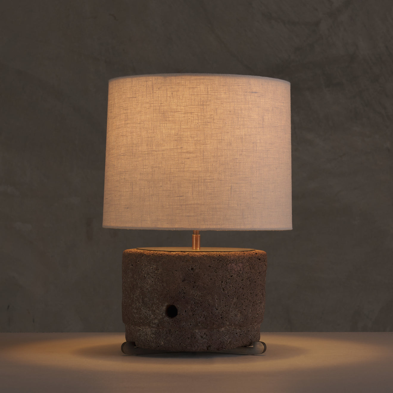 VOLCANIC STONE TABLE LAMP, 20TH C