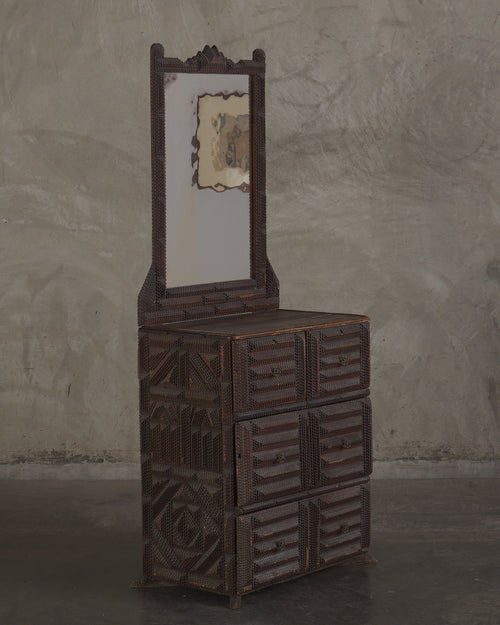 A TRAMP ART VANITY WITH WAVY MIRROR, LATE 19TH C