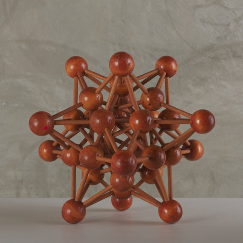 WOODEN ATOM