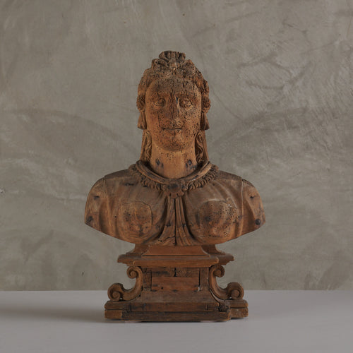 ITALIAN WOODEN NOSELESS LADY, 18th C